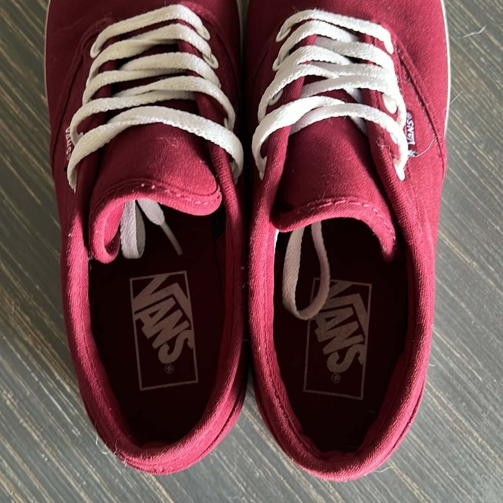 Vans. - Picture 3 of 7